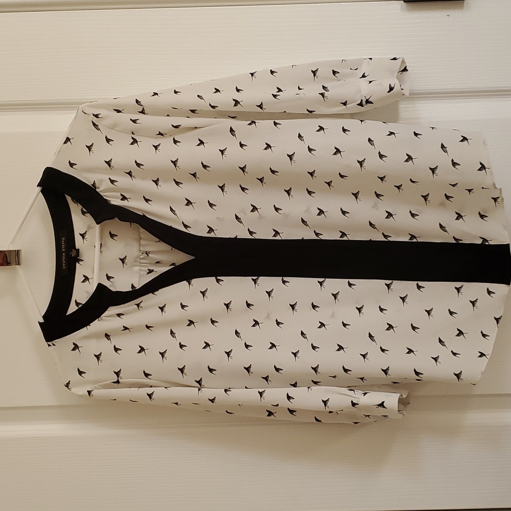 Cynthia Steefe Black and White Bird Print Blouse in Large